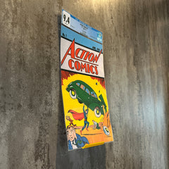 At The Movies Wall Mount Comic Book Holder
