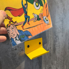 At The Movies Wall Mount Comic Book Holder