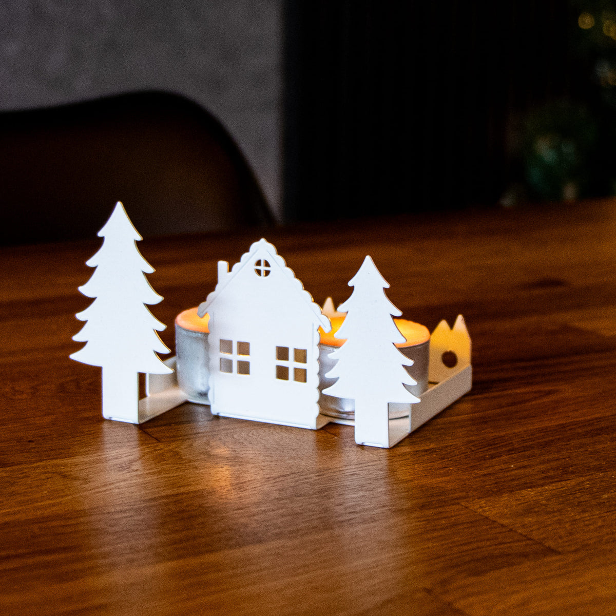 Okunaii™ Log Cabin with Pine Tree Candle Holder