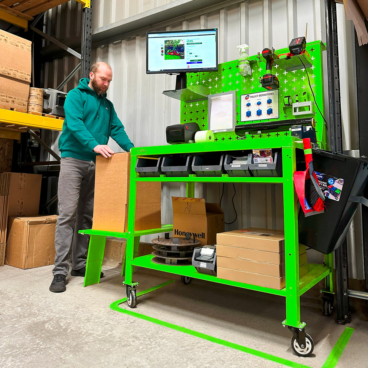 MegaMaxx PRO Multi-Purpose Premium Packing Bench & Mobile Workstation - Indoor Outdoors