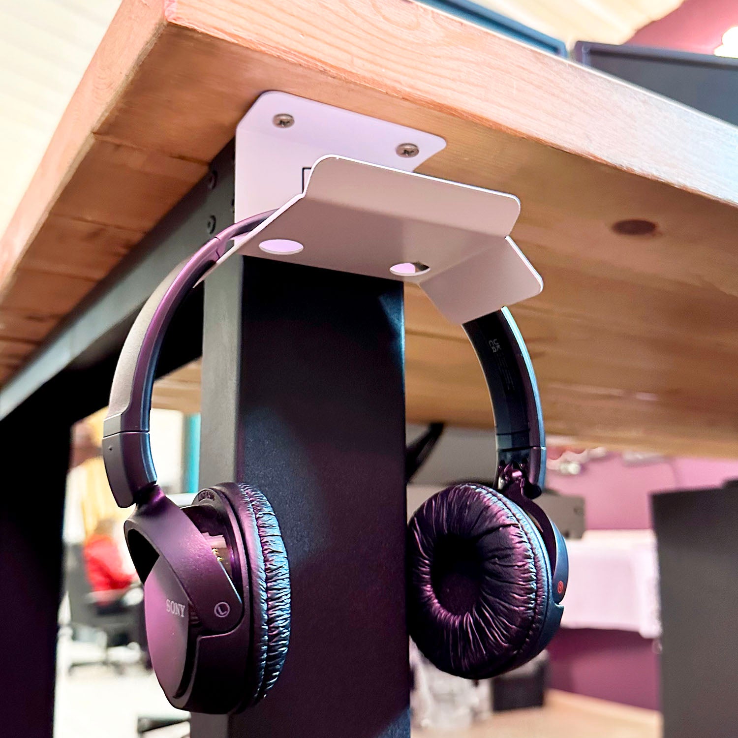 GameShieldz™ Under-Desk Mount Headset & Headphone Hanger Holder - Indoor Outdoors