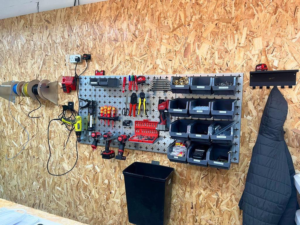 Cable Reel Holder Wall Mount Bracket for Storing Cable Reels