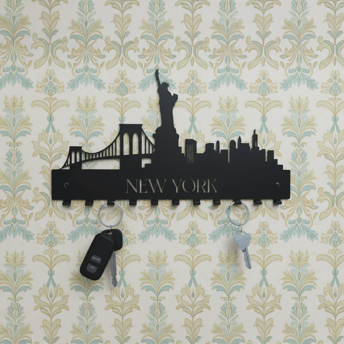 Okunaii™ New York City Skyline Silhouette Key Holder Rack