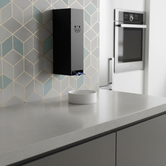 Jake's Farm Yard Wall Mount Cat & Pet Food Pouch Dispenser