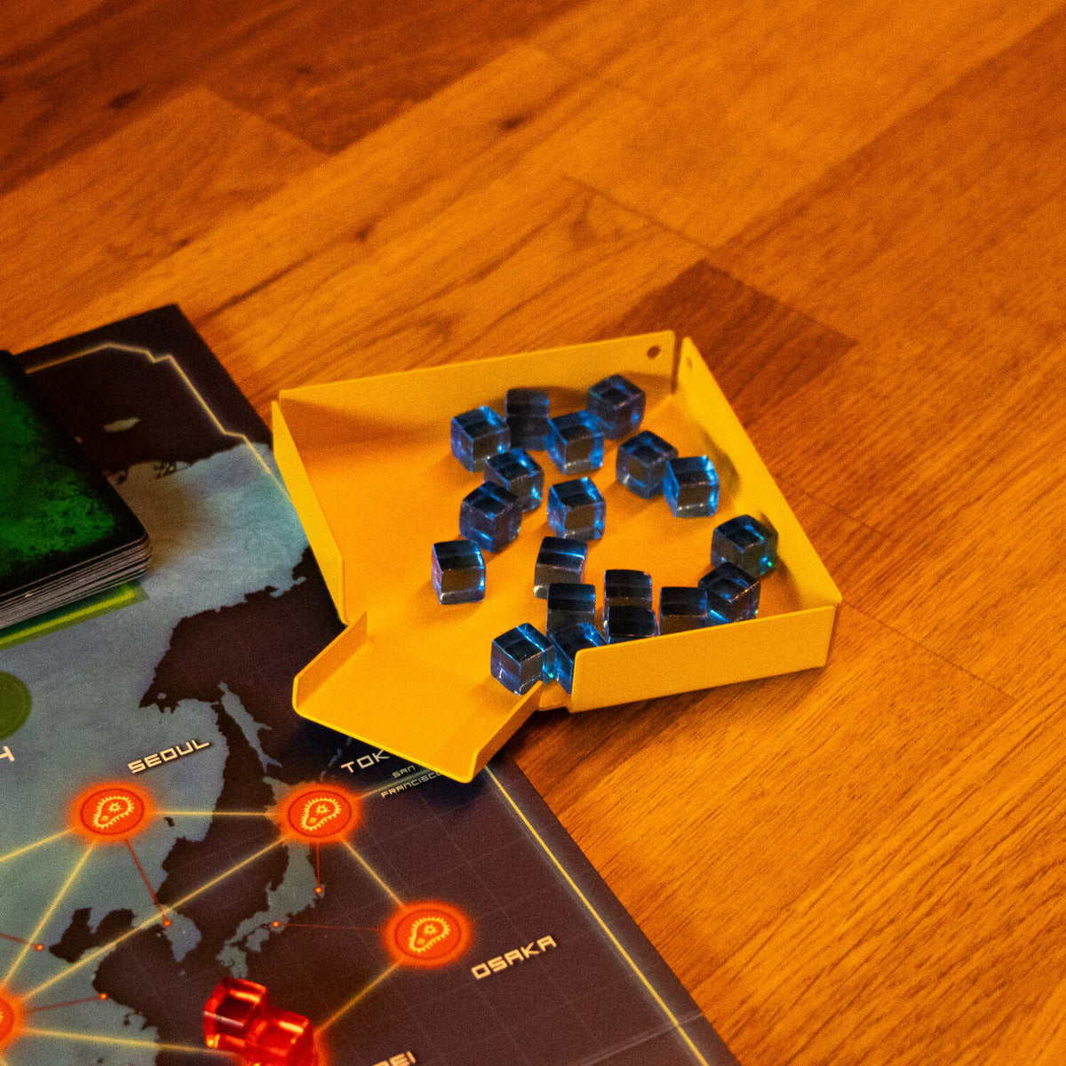 MeepleMounts Board Game Piece Organiser Tray with Scoop