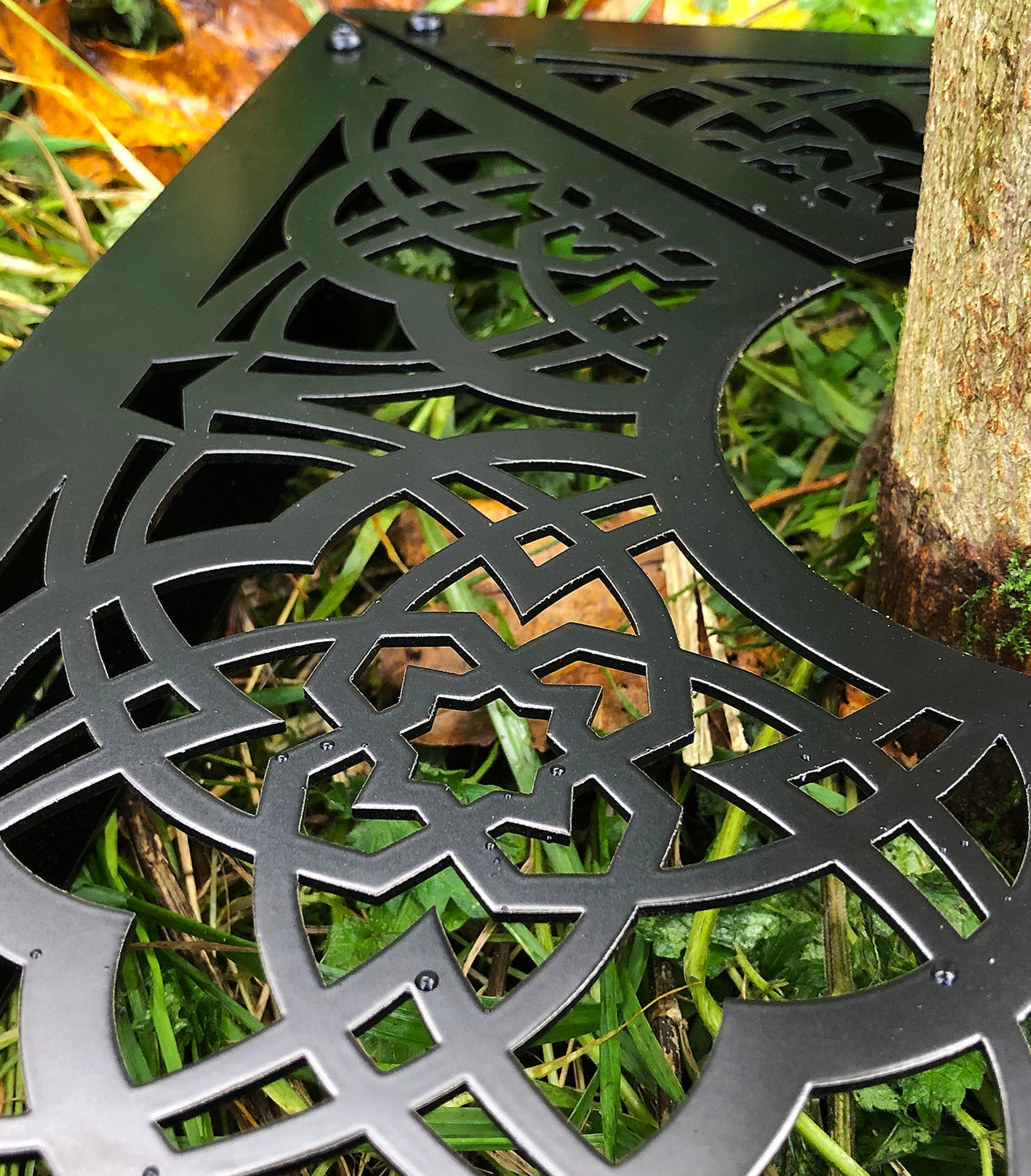 Square-Base Patterned Tree Grille - Indoor Outdoors