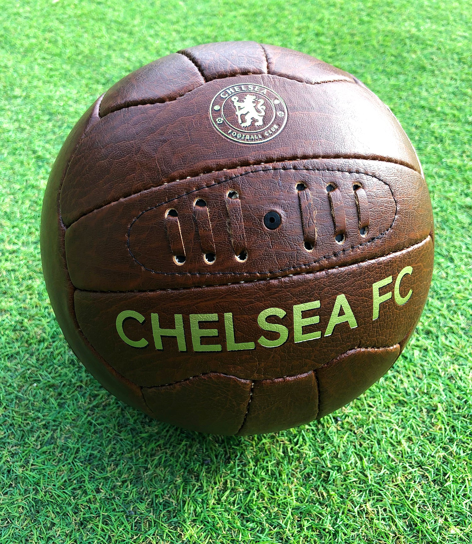 Chelsea FC Retro Faux Leather Football