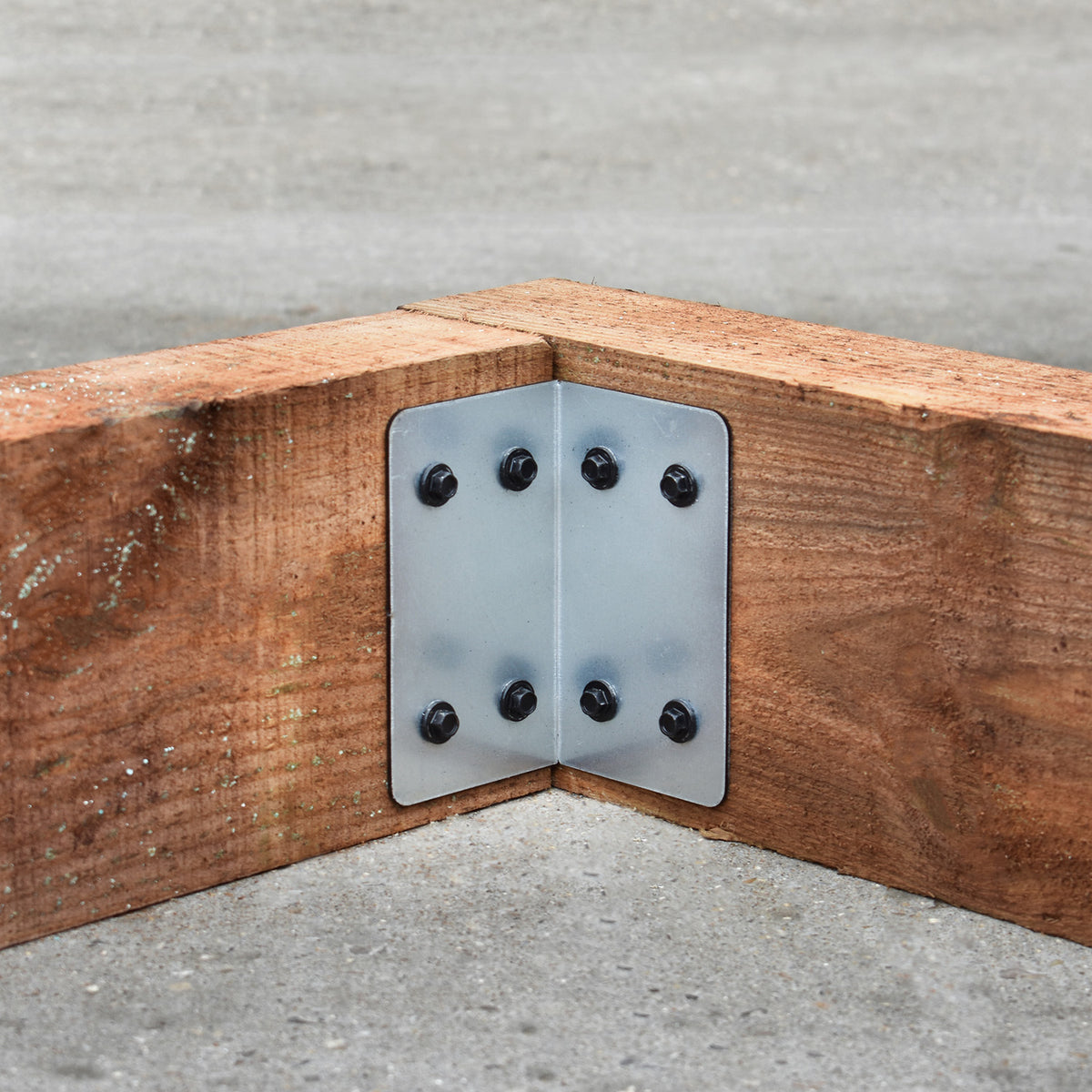 Railway Sleeper Bracket 1Tier Corner Joins Galvanised Steel