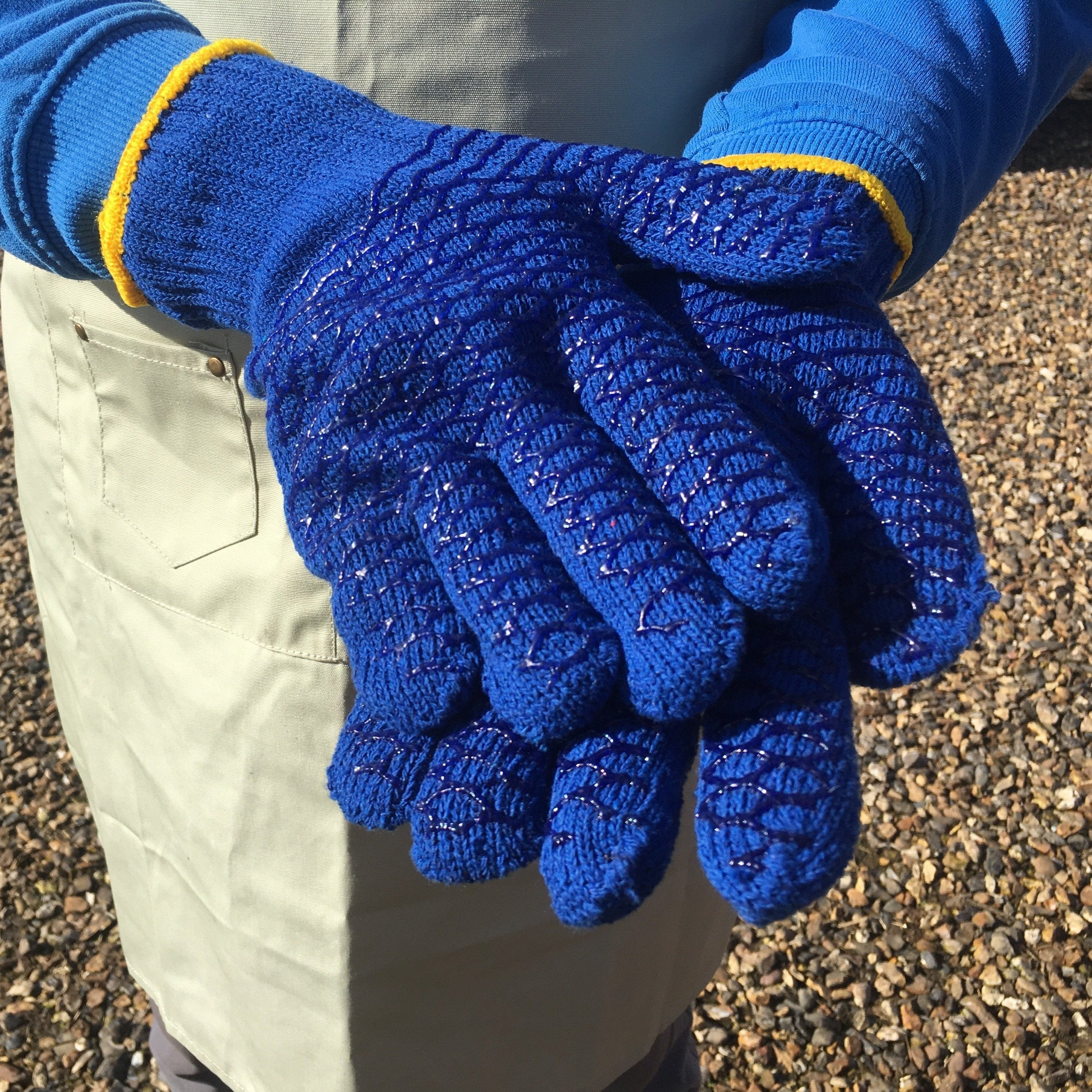 MegaMaxx UK™ Gripper Gloves (Large) | Indoor Outdoors