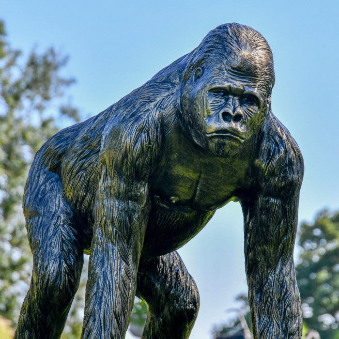 Closeup of the torso and face of the gorilla sculpture